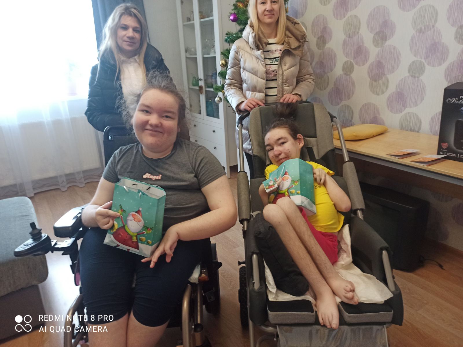 Коллектив инспекции МНС по Ленинскому району г. Бреста принял участие в новогодней благотворительной акции