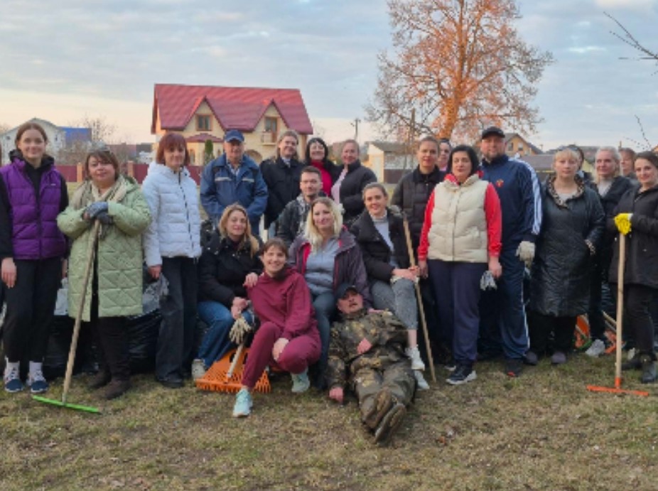 Инспекция МНС по Жлобинскому району приняла участие в областном субботнике