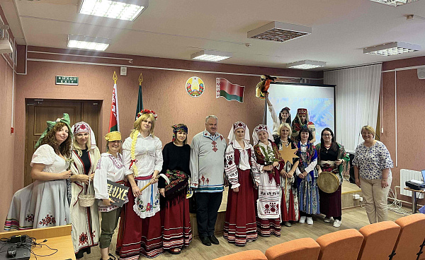 Свята беларускіх традыцый у ІМПЗ па Цэнтральным раёне Гомеля: песні, абрады і ўсмешкі