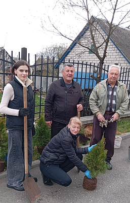 Сотрудники ИМНС по Слуцкому и Копыльскому районам приняли участие в республиканском субботнике